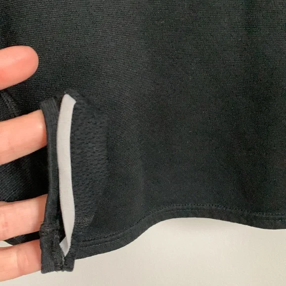 Patagonia baselayer women’s size S black skiing, winter, outdoor shirt - Picture 5 of 5